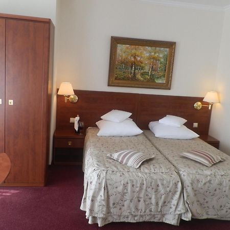 Willa Alexander Resort & Spa - Caloroczny Kryty Basen Mielno  Ruang foto