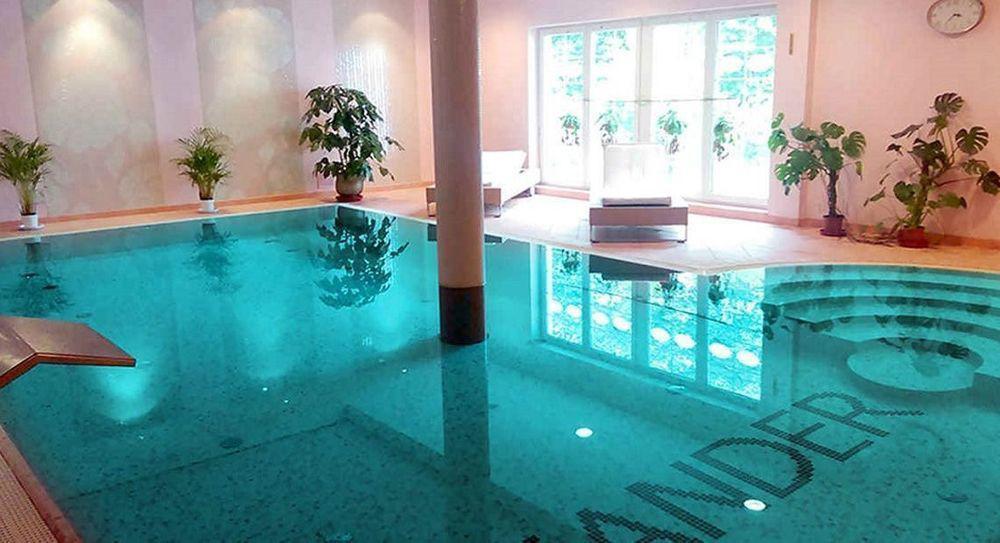 Willa Alexander Resort & Spa - Caloroczny Kryty Basen Mielno  Bagian luar foto