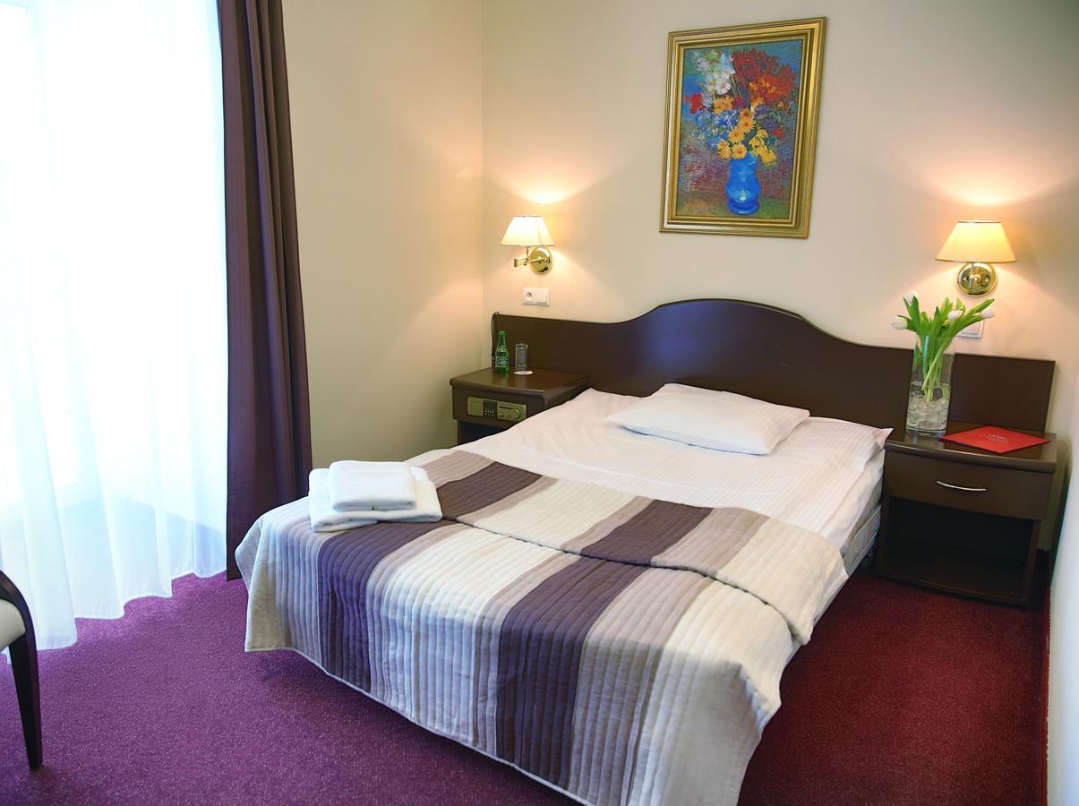 Willa Alexander Resort & Spa - Caloroczny Kryty Basen Mielno  Bagian luar foto